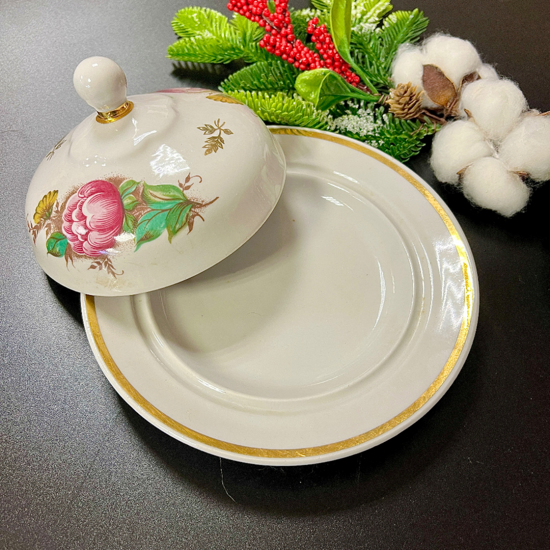 Масленка с невысокими бортами Сумский ФЗ 1974-84гг. Фарфор с цветочной деколью, позолотой. Картинка 3